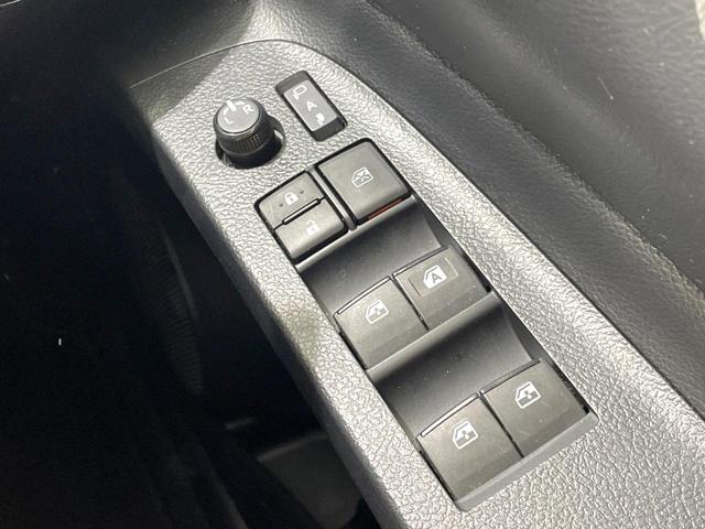 シエンタ ファンベースG 禁煙車 両側電動ドア 衝突軽減 純正ナビ 全周囲カメラ ドラレコ ETC コーナーセンサー 車線逸脱警報 LEDヘッド オートライト オートエアコン スマートキー LEDフォグ フルセグ(45枚目)