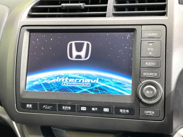 ストリーム RSZ 禁煙車 純正ナビ バックカメラ ETC HIDヘッド フロントフォグ オートライト オートエアコン 純正17インチアルミ CD DVD再生 パドルシフト ステアリングスイッチ プライバシーガラス(3枚目)