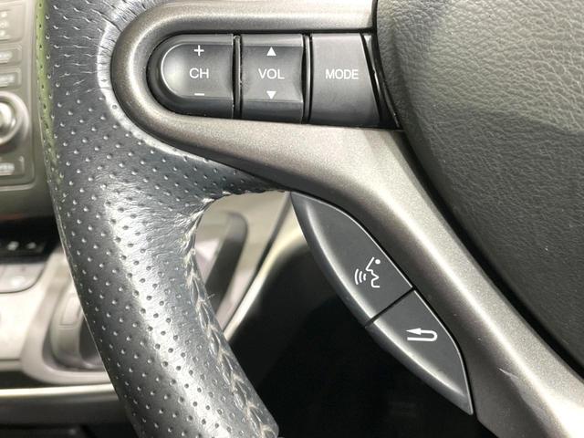 ストリーム RSZ 禁煙車 純正ナビ バックカメラ ETC HIDヘッド フロントフォグ オートライト オートエアコン 純正17インチアルミ CD DVD再生 パドルシフト ステアリングスイッチ プライバシーガラス(6枚目)