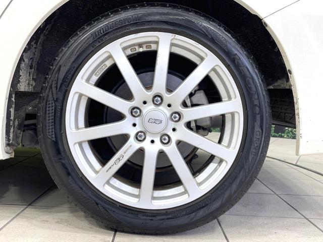 ストリーム RSZ 禁煙車 純正ナビ バックカメラ ETC HIDヘッド フロントフォグ オートライト オートエアコン 純正17インチアルミ CD DVD再生 パドルシフト ステアリングスイッチ プライバシーガラス(25枚目)