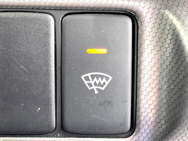 ストリーム RSZ 禁煙車 純正ナビ バックカメラ ETC HIDヘッド フロントフォグ オートライト オートエアコン 純正17インチアルミ CD DVD再生 パドルシフト ステアリングスイッチ プライバシーガラス(35枚目)