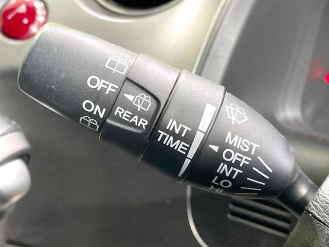 ストリーム RSZ 禁煙車 純正ナビ バックカメラ ETC HIDヘッド フロントフォグ オートライト オートエアコン 純正17インチアルミ CD DVD再生 パドルシフト ステアリングスイッチ プライバシーガラス(43枚目)