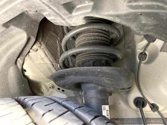 アクア X 純正ナビ バックカメラ トヨタセーフティセンス レーダークルーズ 禁煙車 スマートキー LEDヘッド ビルトインETC オートハイビーム 車線逸脱警報 オートライト オートエアコン Bluetooth(20枚目)