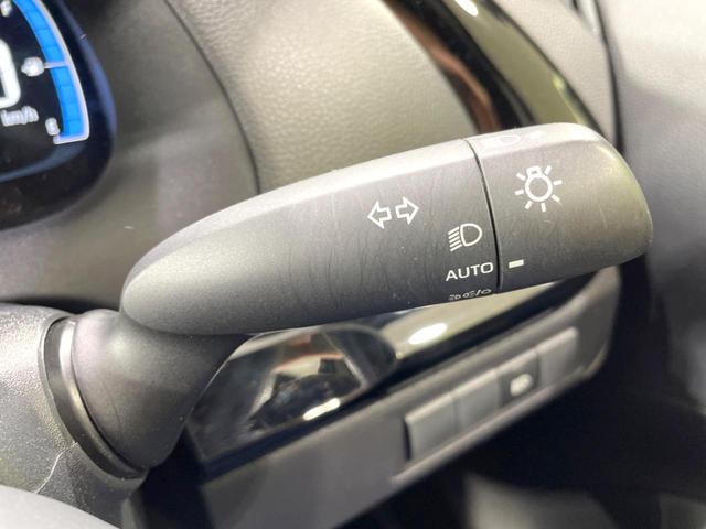 アクア X 純正ナビ バックカメラ トヨタセーフティセンス レーダークルーズ 禁煙車 スマートキー LEDヘッド ビルトインETC オートハイビーム 車線逸脱警報 オートライト オートエアコン Bluetooth(47枚目)