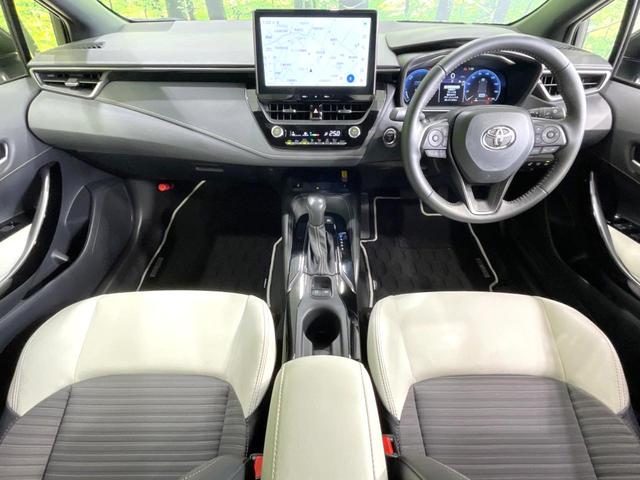 カローラツーリング ハイブリッド　ダブルバイビー　バックカメラ　衝突被害軽減システム　レーダークルーズ　禁煙車　ハーフレザーシート　コーナーセンサー　スマートキー　ＬＥＤヘッド　ＥＴＣ２．０　オートハイビーム　車線逸脱警報　オートライト（2枚目）