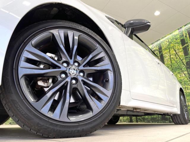 カローラツーリング ハイブリッド　ダブルバイビー　バックカメラ　衝突被害軽減システム　レーダークルーズ　禁煙車　ハーフレザーシート　コーナーセンサー　スマートキー　ＬＥＤヘッド　ＥＴＣ２．０　オートハイビーム　車線逸脱警報　オートライト（13枚目）