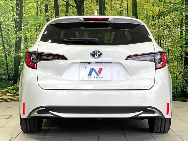 カローラツーリング ハイブリッド　ダブルバイビー　バックカメラ　衝突被害軽減システム　レーダークルーズ　禁煙車　ハーフレザーシート　コーナーセンサー　スマートキー　ＬＥＤヘッド　ＥＴＣ２．０　オートハイビーム　車線逸脱警報　オートライト（15枚目）