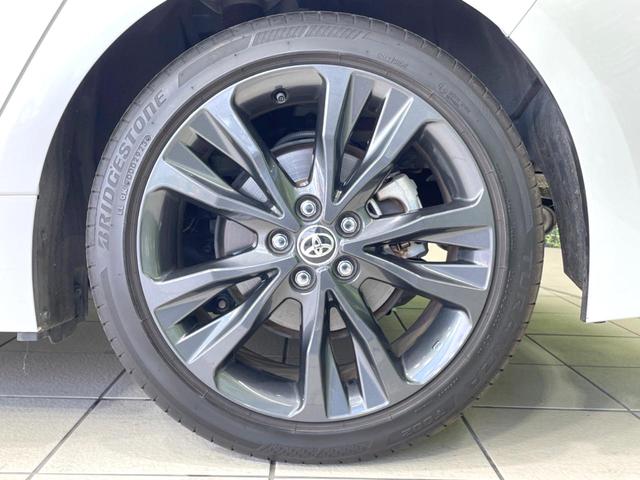 カローラツーリング ハイブリッド　ダブルバイビー　バックカメラ　衝突被害軽減システム　レーダークルーズ　禁煙車　ハーフレザーシート　コーナーセンサー　スマートキー　ＬＥＤヘッド　ＥＴＣ２．０　オートハイビーム　車線逸脱警報　オートライト（24枚目）