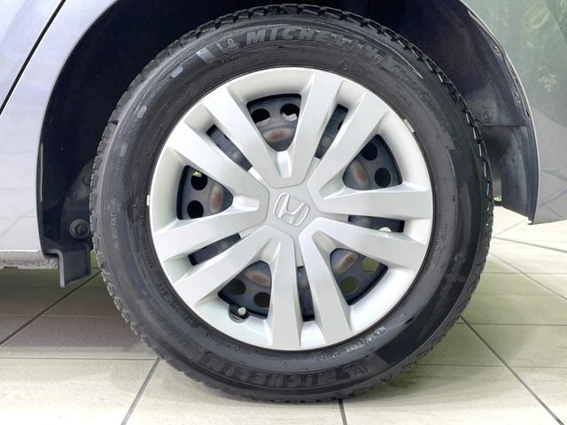 フィット ホーム　純正ＳＤナビ　バックカメラ　衝突被害軽減システム　レーダークルーズ　禁煙車　ハーフレザーシート　ドラレコ　コーナーセンサー　スマートキー　ＬＥＤヘッド　ビルトインＥＴＣ　オートハイビーム（24枚目）