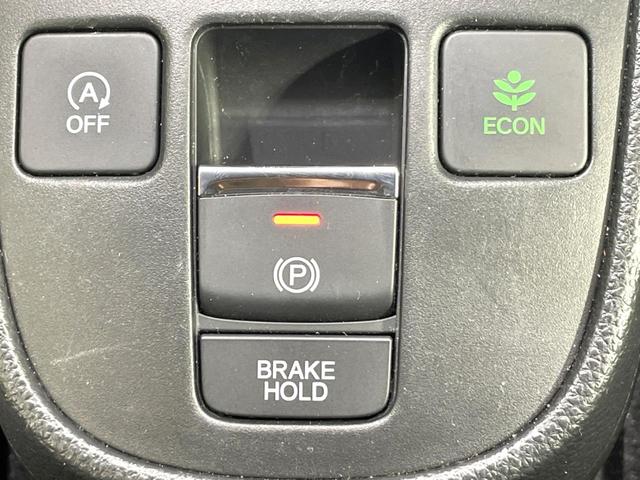 フィット ホーム　純正ＳＤナビ　バックカメラ　衝突被害軽減システム　レーダークルーズ　禁煙車　ハーフレザーシート　ドラレコ　コーナーセンサー　スマートキー　ＬＥＤヘッド　ビルトインＥＴＣ　オートハイビーム（49枚目）