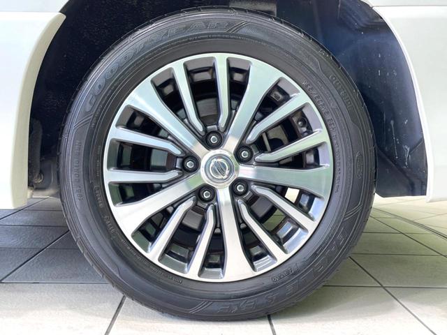 セレナ ハイウェイスター　Ｖセレ＋セーフティＩＩ　ＳＨＶ　禁煙車　両側電動ドア　衝突軽減　ＳＤナビ　全周囲カメラ　ドラレコ　ＥＴＣ　クルコン　コーナーセンサー　車線逸脱警報　ＨＩＤヘッド　オートライト　オートエアコン　アイドリングストップ　フロントフォグ（21枚目）