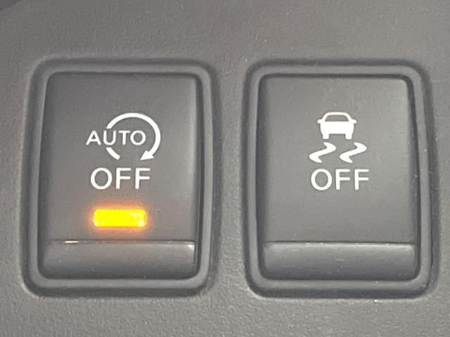 セレナ ハイウェイスター　Ｖセレ＋セーフティＩＩ　ＳＨＶ　禁煙車　両側電動ドア　衝突軽減　ＳＤナビ　全周囲カメラ　ドラレコ　ＥＴＣ　クルコン　コーナーセンサー　車線逸脱警報　ＨＩＤヘッド　オートライト　オートエアコン　アイドリングストップ　フロントフォグ（39枚目）