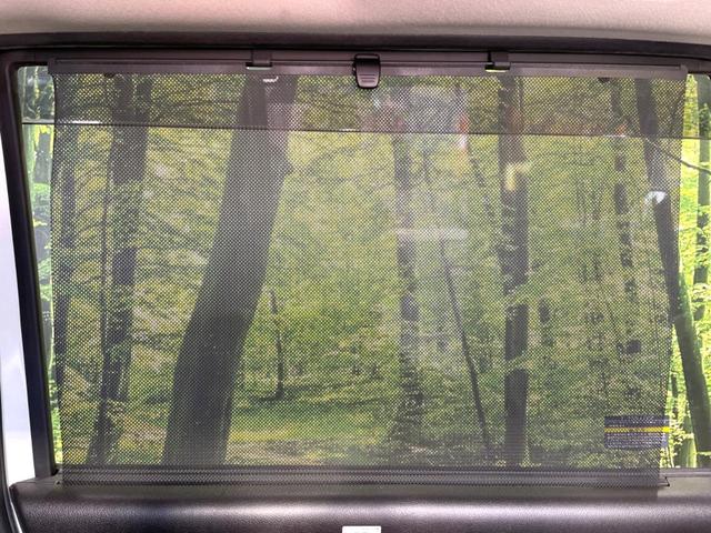 セレナ ハイウェイスター　Ｖセレ＋セーフティＩＩ　ＳＨＶ　禁煙車　両側電動ドア　衝突軽減　ＳＤナビ　全周囲カメラ　ドラレコ　ＥＴＣ　クルコン　コーナーセンサー　車線逸脱警報　ＨＩＤヘッド　オートライト　オートエアコン　アイドリングストップ　フロントフォグ（52枚目）