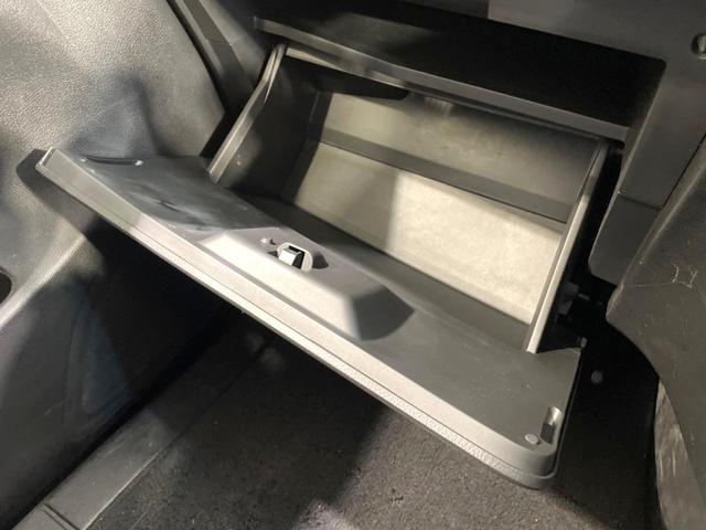 セレナ ハイウェイスター　Ｖセレ＋セーフティＩＩ　ＳＨＶ　禁煙車　両側電動ドア　衝突軽減　ＳＤナビ　全周囲カメラ　ドラレコ　ＥＴＣ　クルコン　コーナーセンサー　車線逸脱警報　ＨＩＤヘッド　オートライト　オートエアコン　アイドリングストップ　フロントフォグ（64枚目）