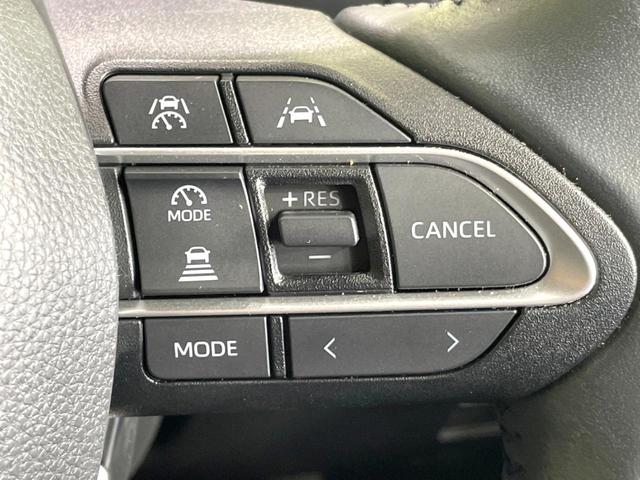 ノア ハイブリッドＳ－Ｚ　禁煙車　後席モニター　両側電動ドア　衝突軽減　純正１０．５型ディスプレイ　バックカメラ　ＥＴＣ　レーダークルーズ　コーナーセンサー　シートヒーター　車線逸脱警報　ＬＥＤヘッド　オートライト　フルセグ（45枚目）