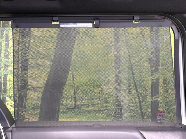 ノア ハイブリッドＳ－Ｚ　禁煙車　後席モニター　両側電動ドア　衝突軽減　純正１０．５型ディスプレイ　バックカメラ　ＥＴＣ　レーダークルーズ　コーナーセンサー　シートヒーター　車線逸脱警報　ＬＥＤヘッド　オートライト　フルセグ（62枚目）