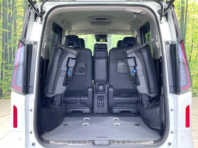 セレナ ハイウェイスターV 禁煙車 後席モニター 純正12型ナビ 両側電動ドア 全周囲カメラ 衝突軽減 プロパイロット ドラレコ ビルトインETC コーナーセンサー スマートキー シートヒーター LEDヘッド オートハイビーム(11枚目)