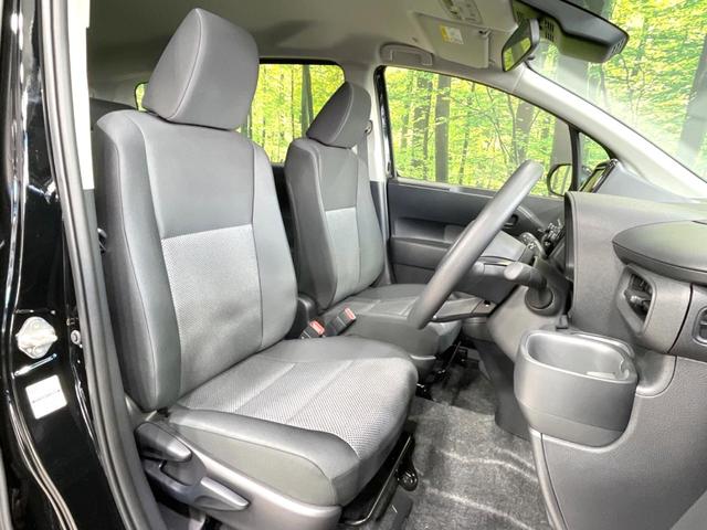 シエンタ ハイブリッドX 登録済未使用車 電動スライドドア セーフティセンス レーダークルーズ シートヒーター コーナーセンサー スマートキー LEDヘッド オートハイビーム オートライト オートエアコン 充電用USB端子(8枚目)