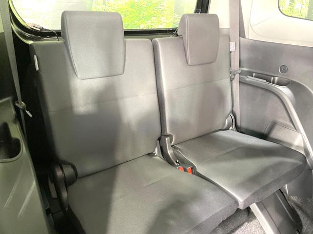 シエンタ ハイブリッドX 登録済未使用車 電動スライドドア セーフティセンス レーダークルーズ シートヒーター コーナーセンサー スマートキー LEDヘッド オートハイビーム オートライト オートエアコン 充電用USB端子(10枚目)