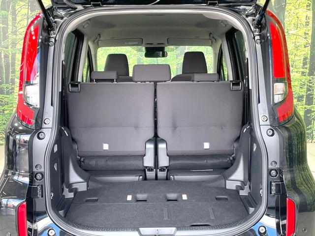 シエンタ ハイブリッドX 登録済未使用車 電動スライドドア セーフティセンス レーダークルーズ シートヒーター コーナーセンサー スマートキー LEDヘッド オートハイビーム オートライト オートエアコン 充電用USB端子(11枚目)