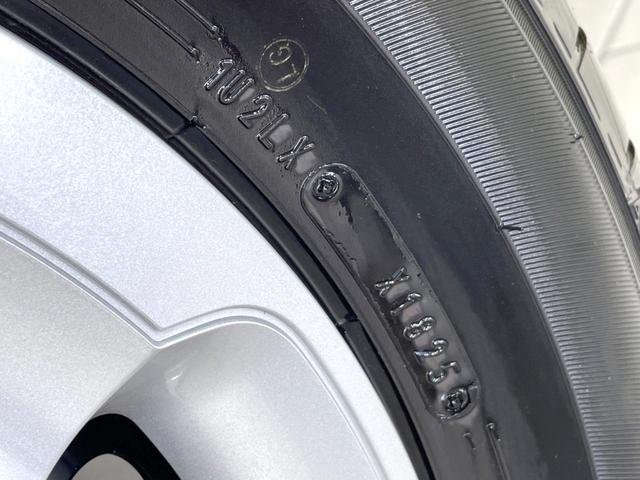 シエンタ ハイブリッドX 登録済未使用車 電動スライドドア セーフティセンス レーダークルーズ シートヒーター コーナーセンサー スマートキー LEDヘッド オートハイビーム オートライト オートエアコン 充電用USB端子(27枚目)