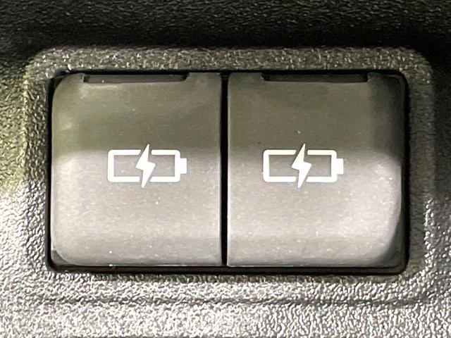 シエンタ ハイブリッドX 登録済未使用車 電動スライドドア セーフティセンス レーダークルーズ シートヒーター コーナーセンサー スマートキー LEDヘッド オートハイビーム オートライト オートエアコン 充電用USB端子(39枚目)