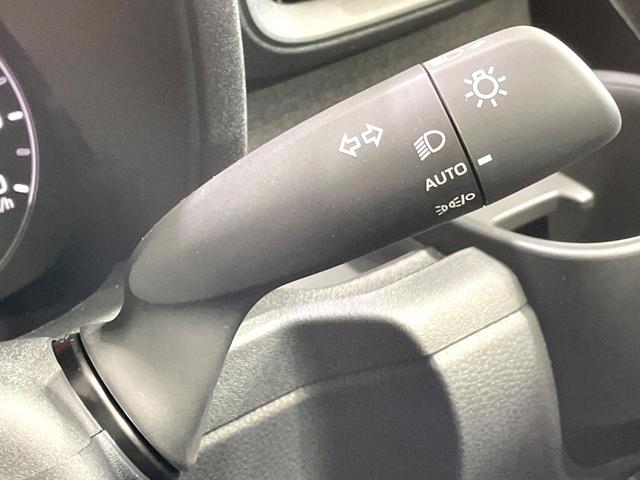 シエンタ ハイブリッドX 登録済未使用車 電動スライドドア セーフティセンス レーダークルーズ シートヒーター コーナーセンサー スマートキー LEDヘッド オートハイビーム オートライト オートエアコン 充電用USB端子(46枚目)