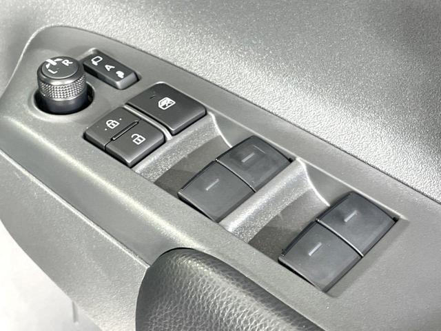 シエンタ ハイブリッドX 登録済未使用車 電動スライドドア セーフティセンス レーダークルーズ シートヒーター コーナーセンサー スマートキー LEDヘッド オートハイビーム オートライト オートエアコン 充電用USB端子(55枚目)