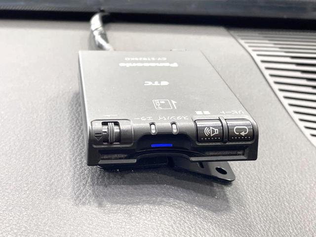 【ＥＴＣ】高速道路の料金所をストレスなく通過！話題のスポットやサービスエリアに多い「スマートＩＣ」利用時は必須のアイテムです。当店でセットアップを実施、ご納車当日からすぐにご利用いただけます！