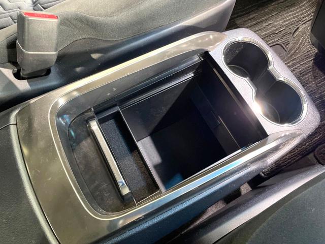 ヴェルファイア ２．５Ｚ　Ａエディション　純正ＳＤナビ　後席モニター　バックカメラ　禁煙車　スマートキー　ＬＥＤヘッド　ビルトインＥＴＣ　クルコン　オートライト　オートエアコン　純正１８インチアルミ　Ｂｌｕｅｔｏｏｔｈ　ＣＤ　ＤＶＤ再生（56枚目）