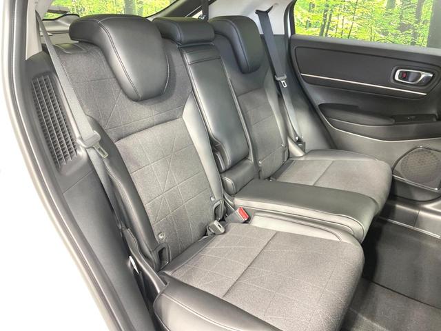 ヴェゼル e:HEV Z 登録済未使用車 全周囲カメラ 衝突被害軽減システム 電動リアゲート ハーフレザーシート ドラレコ コーナーセンサー スマートキー LEDヘッド ETC2.0 純正18インチアルミ オートハイビーム(9枚目)