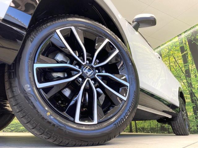 ヴェゼル e:HEV Z 登録済未使用車 全周囲カメラ 衝突被害軽減システム 電動リアゲート ハーフレザーシート ドラレコ コーナーセンサー スマートキー LEDヘッド ETC2.0 純正18インチアルミ オートハイビーム(13枚目)