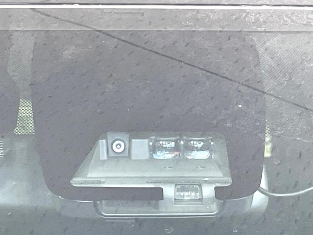 ヴォクシー ハイブリッドZS 禁煙車 後席モニター 両側電動ドア SDナビ バックカメラ セーフティセンス ドラレコ ビルトインETC シートヒーター スマートキー LEDヘッド クルコン 純正16インチアルミ オートハイビーム(7枚目)