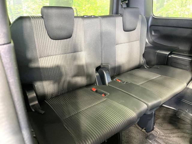 ヴォクシー ハイブリッドZS 禁煙車 後席モニター 両側電動ドア SDナビ バックカメラ セーフティセンス ドラレコ ビルトインETC シートヒーター スマートキー LEDヘッド クルコン 純正16インチアルミ オートハイビーム(10枚目)