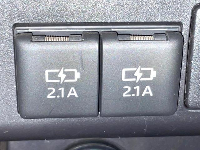 ヴォクシー ハイブリッドZS 禁煙車 後席モニター 両側電動ドア SDナビ バックカメラ セーフティセンス ドラレコ ビルトインETC シートヒーター スマートキー LEDヘッド クルコン 純正16インチアルミ オートハイビーム(50枚目)