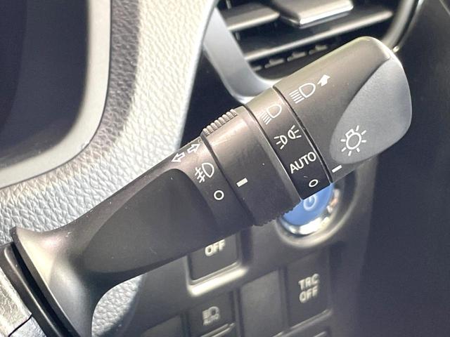 ヴォクシー ハイブリッドZS 禁煙車 後席モニター 両側電動ドア SDナビ バックカメラ セーフティセンス ドラレコ ビルトインETC シートヒーター スマートキー LEDヘッド クルコン 純正16インチアルミ オートハイビーム(60枚目)