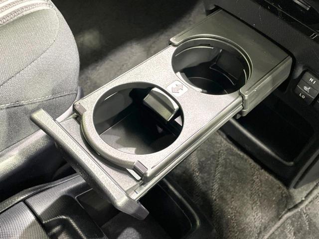 ヴォクシー ハイブリッドZS 禁煙車 後席モニター 両側電動ドア SDナビ バックカメラ セーフティセンス ドラレコ ビルトインETC シートヒーター スマートキー LEDヘッド クルコン 純正16インチアルミ オートハイビーム(61枚目)