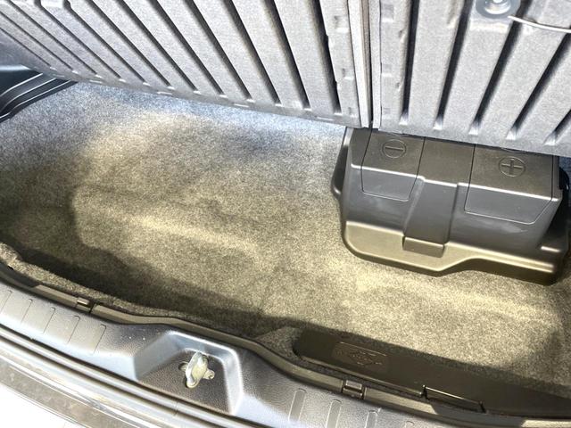 ヴォクシー ハイブリッドZS 禁煙車 後席モニター 両側電動ドア SDナビ バックカメラ セーフティセンス ドラレコ ビルトインETC シートヒーター スマートキー LEDヘッド クルコン 純正16インチアルミ オートハイビーム(73枚目)