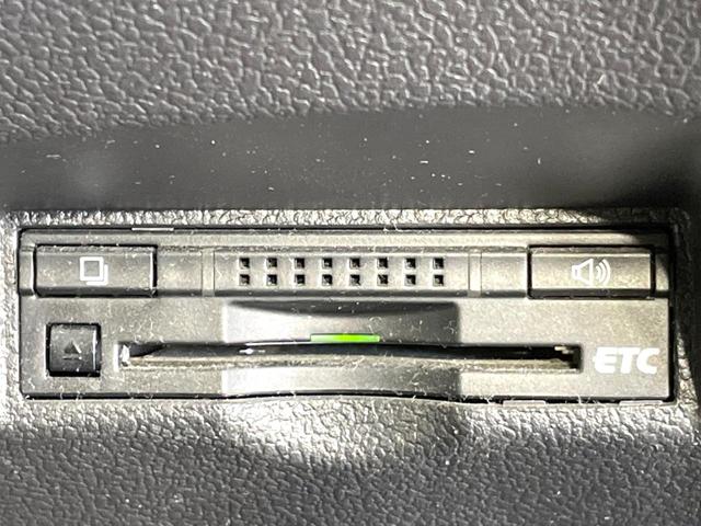 プリウス Ａ　禁煙車　純正９型ナビ　バックカメラ　セーフティセンス　ビルトインＥＴＣ　レーダークルーズ　コーナーセンサー　スマートキー　ＬＥＤヘッドライト　純正１５インチアルミ　オートハイビーム　Ｂｌｕｅｔｏｏｔｈ（7枚目）