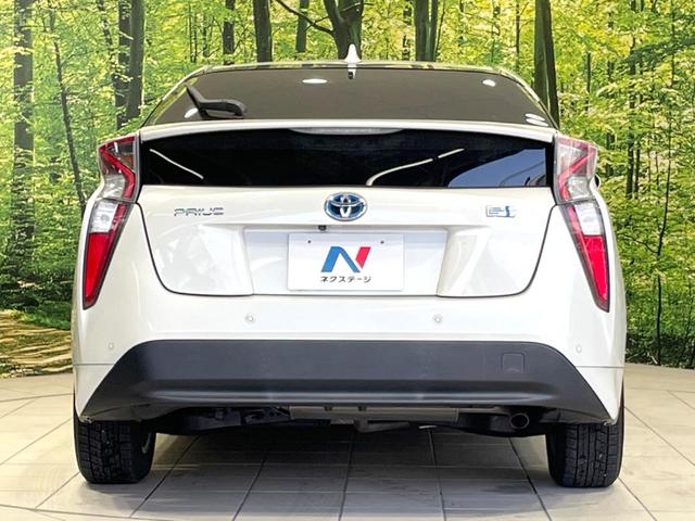プリウス Ａ　禁煙車　純正９型ナビ　バックカメラ　セーフティセンス　ビルトインＥＴＣ　レーダークルーズ　コーナーセンサー　スマートキー　ＬＥＤヘッドライト　純正１５インチアルミ　オートハイビーム　Ｂｌｕｅｔｏｏｔｈ（15枚目）