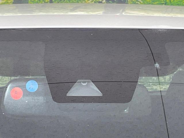 Ｃ－ＨＲ Ｇ　ＬＥＤエディション　禁煙車　純正９型ナビ　バックカメラ　セーフティセンス　レーダークルーズ　ビルトインＥＴＣ　ハーフレザーシート　シートヒーター　ブラインドスポットモニター　コーナーセンサー　スマートキー　ＬＥＤヘッド（5枚目）