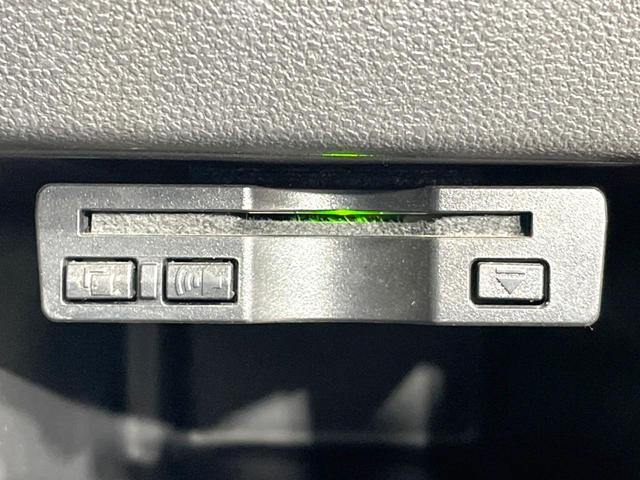 【ＥＴＣ】高速道路の料金所をストレスなく通過！話題のスポットやサービスエリアに多い「スマートＩＣ」利用時は必須のアイテムです。当店でセットアップを実施、ご納車当日からすぐにご利用いただけます！