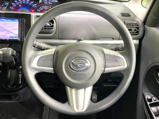 ステアリングも使用感が少なく、きれいな状態となっております♪