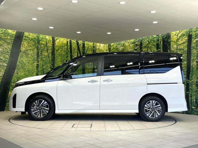 セレナ e-パワー ハイウェイスターV 登録済未使用車 両側電動ドア 全周囲カメラ 衝突被害軽減システム コーナーセンサー スマートキー LEDヘッド ETC2.0 純正16インチアルミ オートハイビーム 車線逸脱警報 オートライト(31枚目)