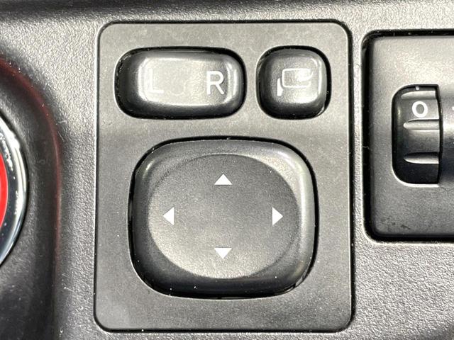 アクア G G’s 禁煙車 9型ナビ バックカメラ ETC オートライト オートエアコン スマートキー フロントフォグ 純正17インチアルミ フルセグ Bluetooth 電動格納ミラー 横滑り防止装置 横滑り防止装置(44枚目)