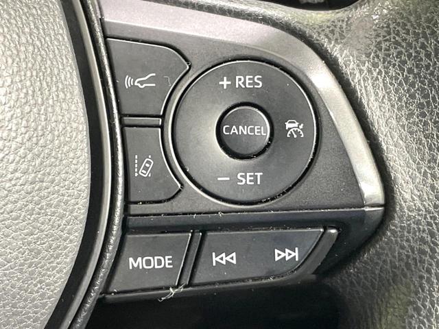 RAV4 X 禁煙車 衝突軽減 純正ディスプレイ ドラレコ ETC レーダークルーズ コーナーセンサー 車線逸脱警報 踏み間違い防止装置 LEDヘッド オートライト オートエアコン スマートキー 電動格納ミラー(7枚目)