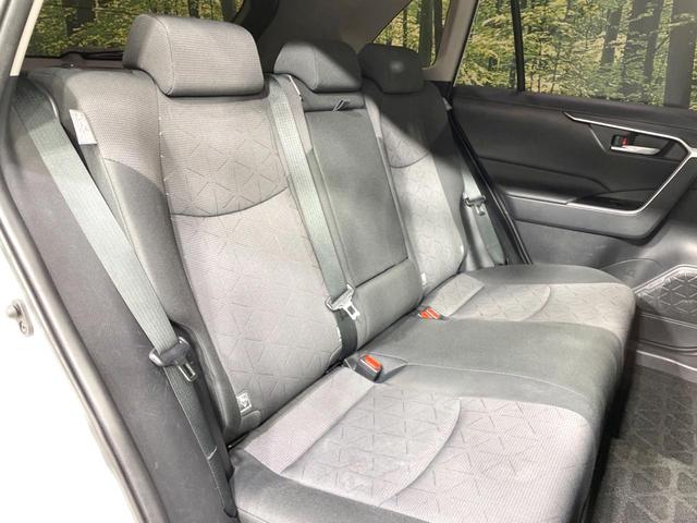 RAV4 X 禁煙車 衝突軽減 純正ディスプレイ ドラレコ ETC レーダークルーズ コーナーセンサー 車線逸脱警報 踏み間違い防止装置 LEDヘッド オートライト オートエアコン スマートキー 電動格納ミラー(9枚目)