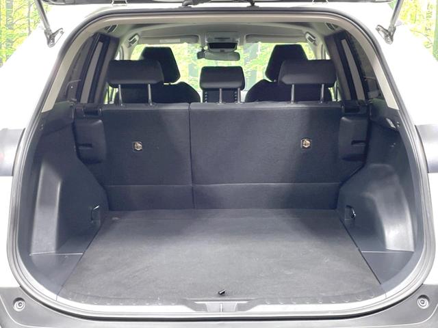 RAV4 X 禁煙車 衝突軽減 純正ディスプレイ ドラレコ ETC レーダークルーズ コーナーセンサー 車線逸脱警報 踏み間違い防止装置 LEDヘッド オートライト オートエアコン スマートキー 電動格納ミラー(10枚目)