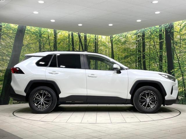 RAV4 X 禁煙車 衝突軽減 純正ディスプレイ ドラレコ ETC レーダークルーズ コーナーセンサー 車線逸脱警報 踏み間違い防止装置 LEDヘッド オートライト オートエアコン スマートキー 電動格納ミラー(31枚目)