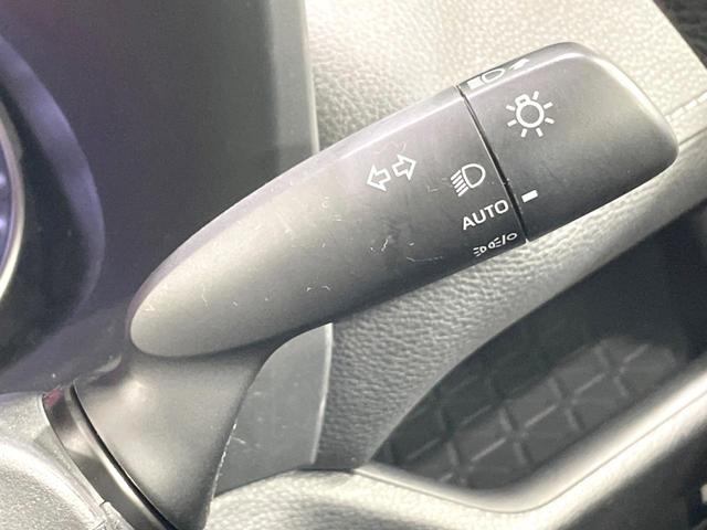 RAV4 X 禁煙車 衝突軽減 純正ディスプレイ ドラレコ ETC レーダークルーズ コーナーセンサー 車線逸脱警報 踏み間違い防止装置 LEDヘッド オートライト オートエアコン スマートキー 電動格納ミラー(39枚目)